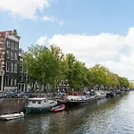 Grote Bickersstraat Hotel