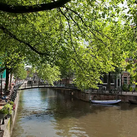 Grote Bickersstraat Отель *