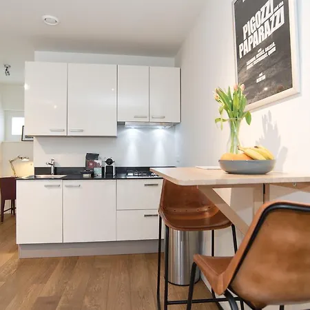 Отель Grote Bickersstraat Амстердам